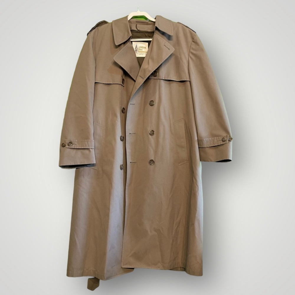 London Fog Trench Coat , Thinsulate Removable Layer. EUC Men’s 44 Reg